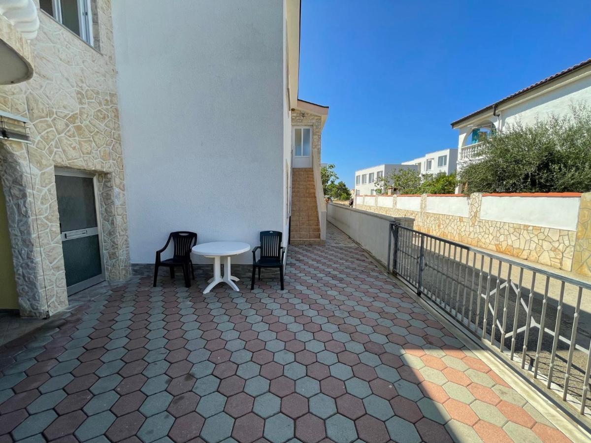 Apartements Delfin Vir Exterior photo