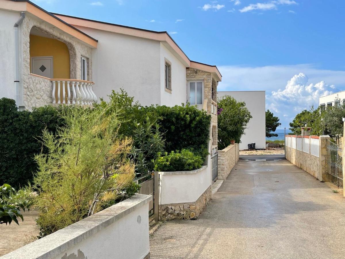 Apartements Delfin Vir Exterior photo