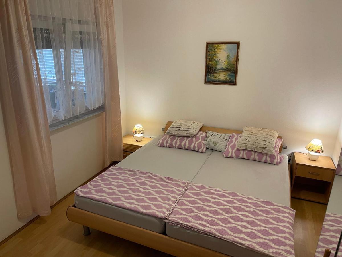 Apartements Delfin Vir Exterior photo