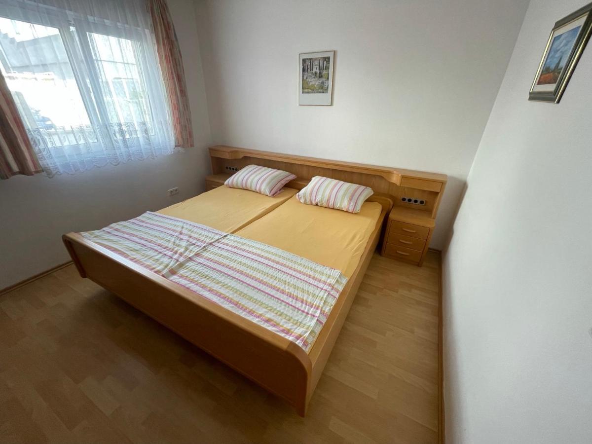 Apartements Delfin Vir Exterior photo